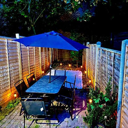 Three Bedroom House By Peacegrove Homes Short Lets & Serviced Accommodation Brighton With Free Wifi & Pet Friendly Extérieur photo