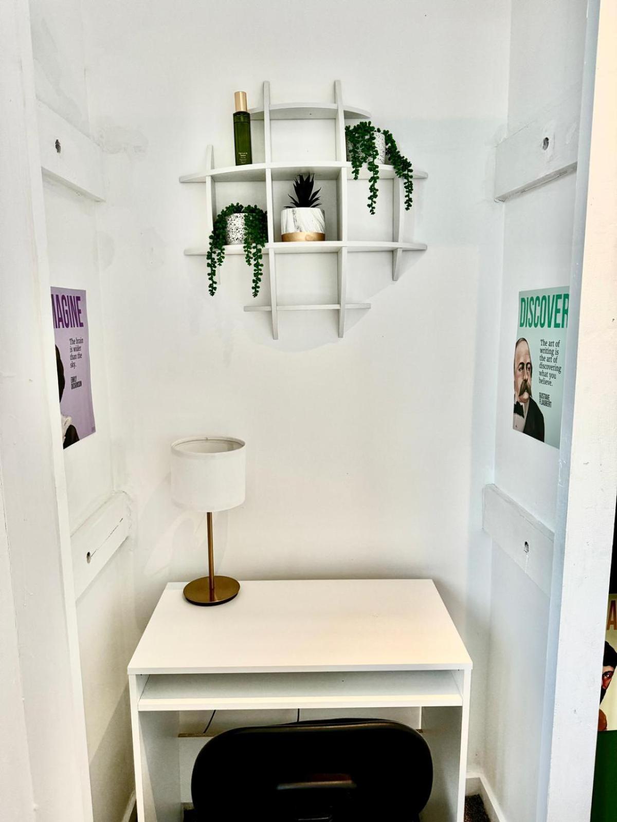 Three Bedroom House By Peacegrove Homes Short Lets & Serviced Accommodation Brighton With Free Wifi & Pet Friendly Extérieur photo