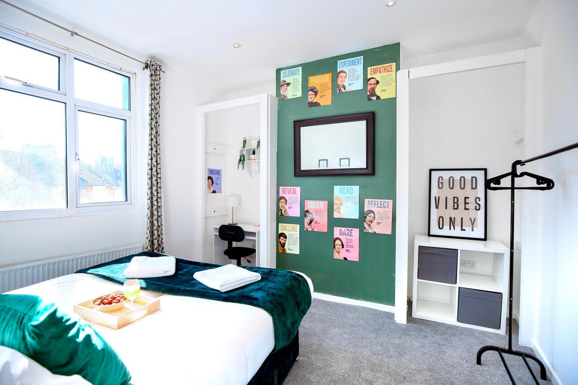 Three Bedroom House By Peacegrove Homes Short Lets & Serviced Accommodation Brighton With Free Wifi & Pet Friendly Extérieur photo